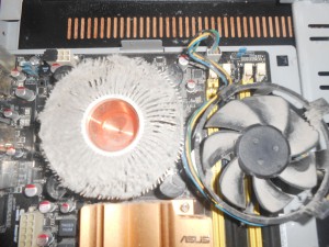 Пример очень грязно радиатора процессора
